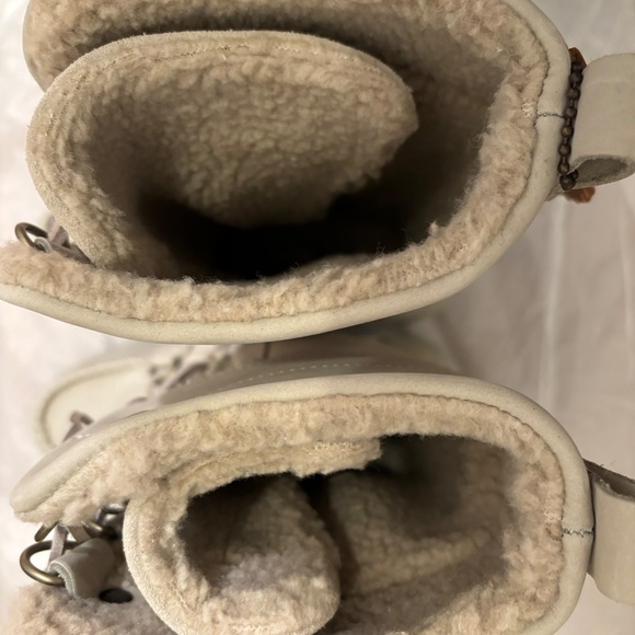 NWT Manitobah Waterproof Pacific Tall Boot - Picture 5 of 6